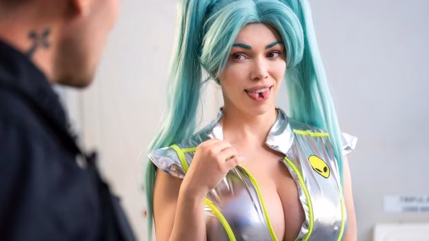 Latina MILF Interstellar Cosplay Fuck